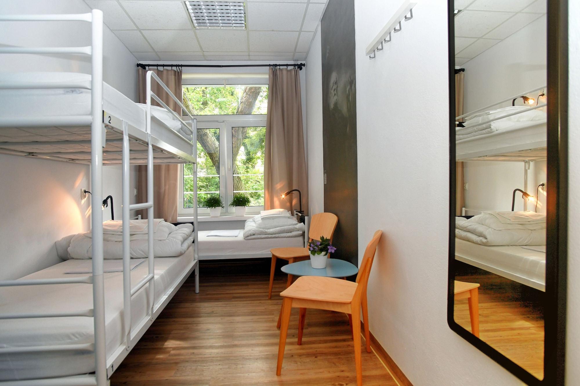 Warsaw Hostel Centrum Private Rooms & Dorms Bagian luar foto