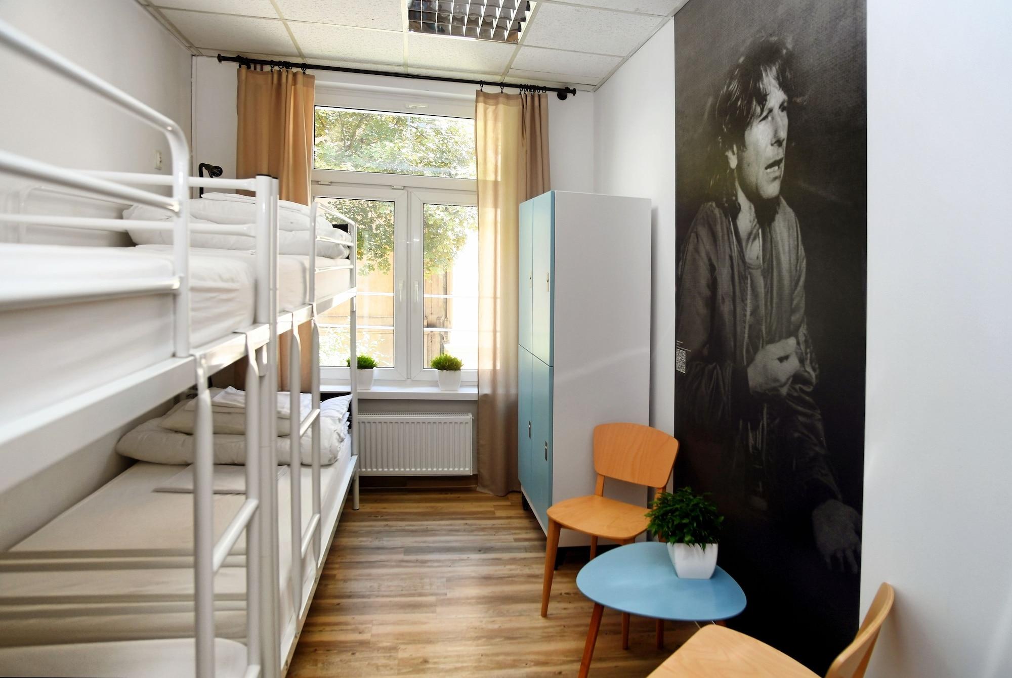 Warsaw Hostel Centrum Private Rooms & Dorms Bagian luar foto