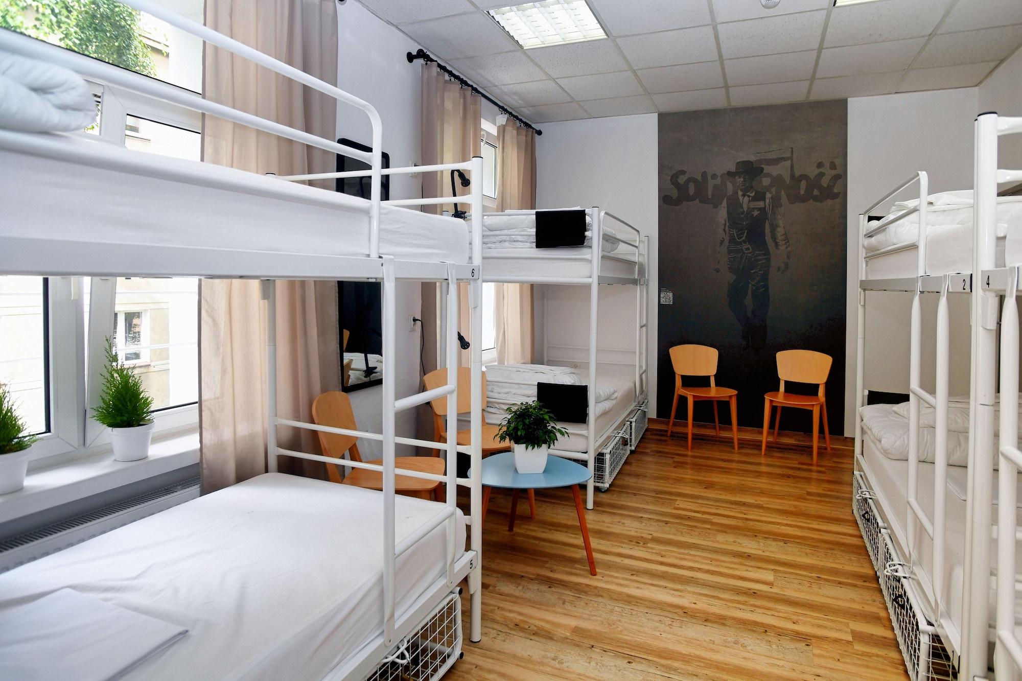 Warsaw Hostel Centrum Private Rooms & Dorms Bagian luar foto