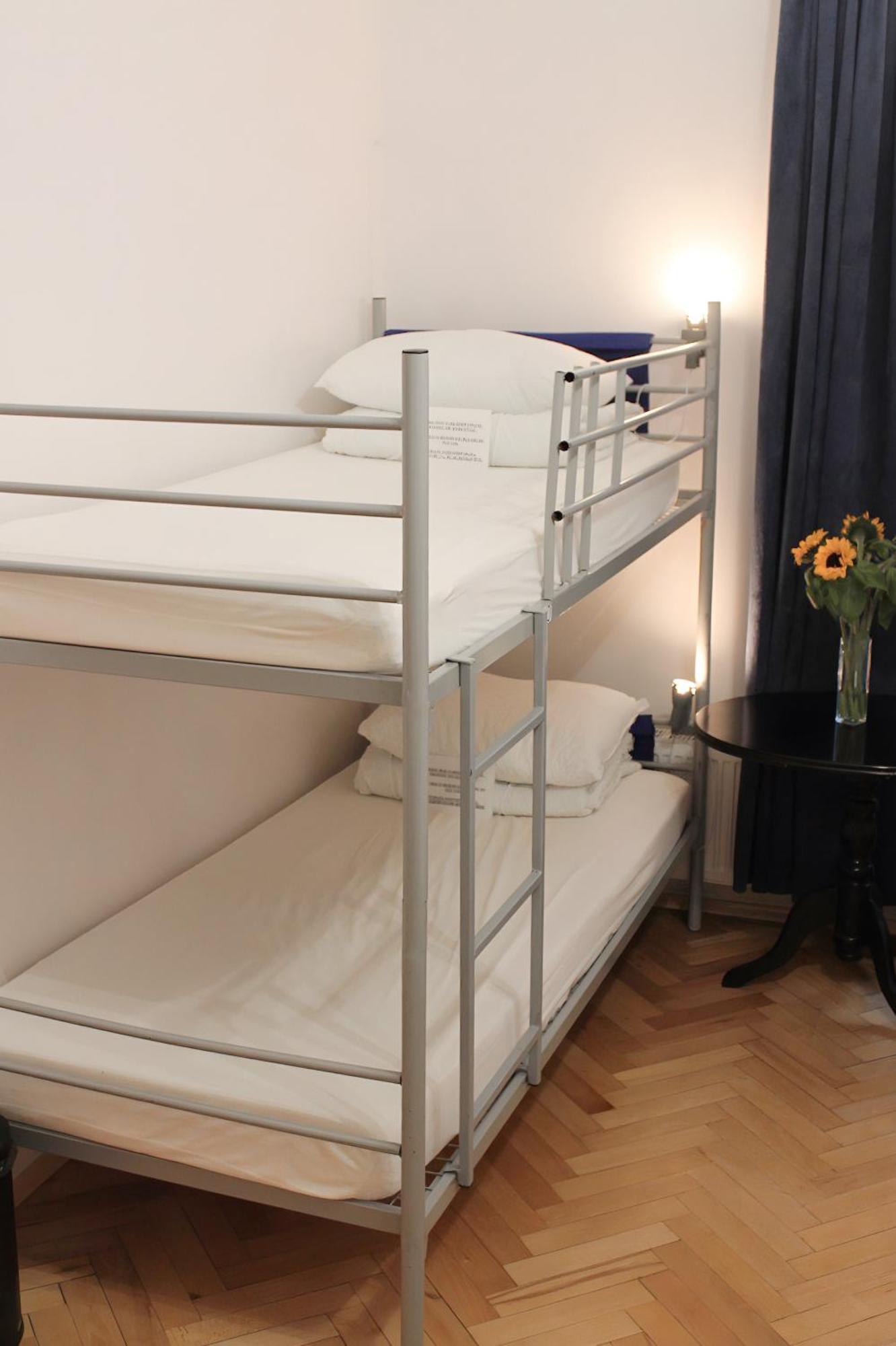 Warsaw Hostel Centrum Private Rooms & Dorms Bagian luar foto