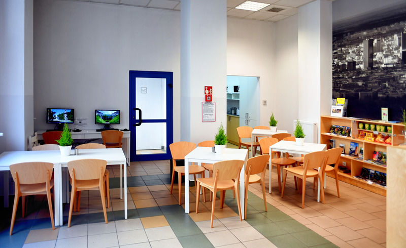 Warsaw Hostel Centrum Private Rooms & Dorms Bagian luar foto